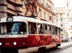 В Харькове ограничат движение транспорта из-за трамвайного переезда: какая причина