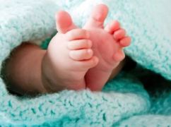 В Харьковской области медики в карете "скорой" приняли роды