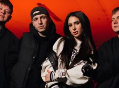 SKYLERR переспіває жіночу ШІ-версію хіта харківського гурту "Червоний мак"