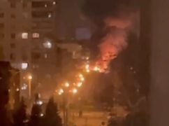 Премьер опубликовал видео горящей многоэтажки в Харькове