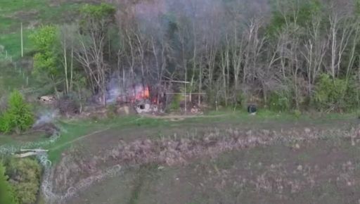 На Харківщині прикордонники ударили дронами по росіянах: Знищено склад і вогневі точки