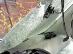 На Харківщині дрон прошив авто військових: подробиці