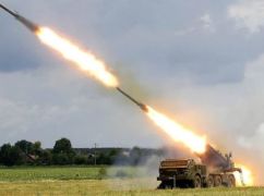На Харківщині росіяни обстріляли Слатине: поранена жінка