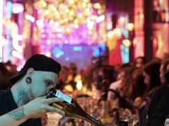 Харьковский "Che Bar" попал в языковой скандал из-за российского караоке