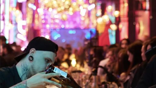 Харьковский "Che Bar" попал в языковой скандал из-за российского караоке