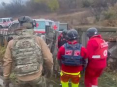 Последняя жительница на линии фронта: полицейские спасли одинокую бабушку в Харьковской области