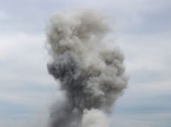 Россияне повторно атаковали Дергачевскую громаду: повреждено админздание