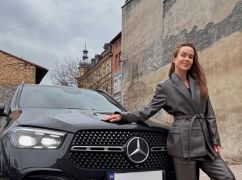 Світоліна показала, як проводить час в Україні: від тренувань до світських виходів