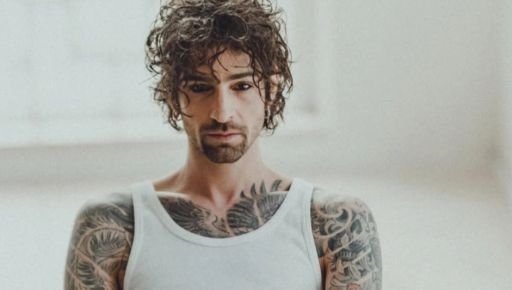 "Там історія &ndash; п***ець": Дантес розбурхав мережу коментарем про особисте життя