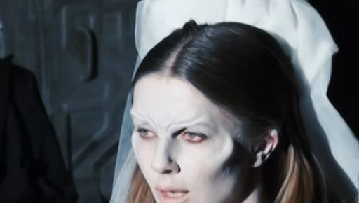 Украинская "Баффи": KOLA примерила образ культовой героини в новом клипе