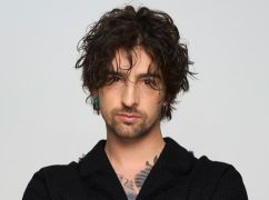 Світле волосся та окуляри: Дантес здивував архівним фото зі школи