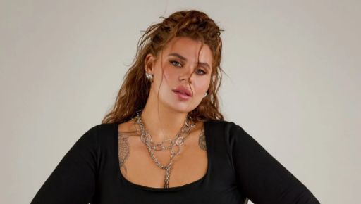 "Разрабатываю новую программу для концертов": KAZKA показала необычную позу во время тренировки