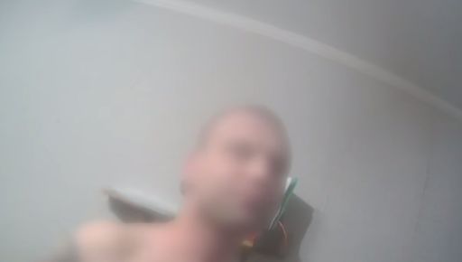 У Харкові затримали чоловіка, який погрожував правоохоронцям автоматом