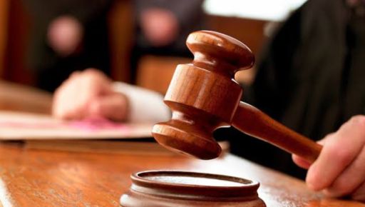 На Харківщині чоловік до смерті побив 81-річну матір: суд виніс вирок