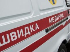 Повалені дерева зупинили "швидку" на Харківщині: медиків виручили рятувальники