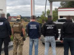 Прикордонник із Харківського напрямку продавав незаконний виїзд за кордон за $13 тисяч &ndash; ДБР