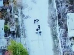 Росіяни атакували колону мирних мешканців під час "евакуації" з Куп&rsquo;янська