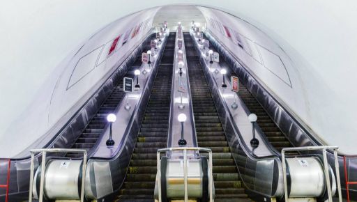 В Харькове снова заработали эскалаторы в метро, которые выключали для экономии