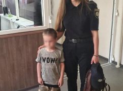 В Харькове маленького мальчика спасли от пьяной мамы