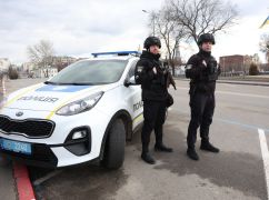 На Харьковщине злоумышленник прострелил полицейскому ногу во время задержания