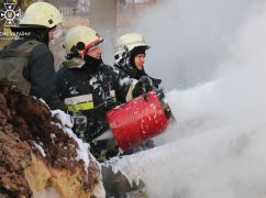 На Харківщині рятувальники деблокували людей у будинках, що пошкодило обстрілами