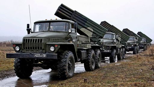 РФ атакувала Ізюм з артилерії, почалася пожежа