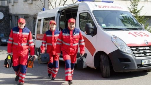 На Харківщині щонайменше двоє людей поранено внаслідок нічної ракетної атаки