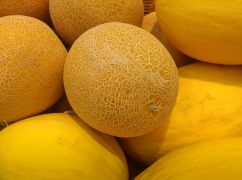Друге літо без фруктів з півдня: У мерії Харкова розповіли про ціни на сезонні товари