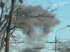 У Харкові зафіковано удар дроном: на місці спалахнула пожежа