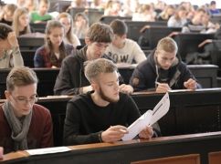 Около 65 тысяч абитуриентов хотят учиться в харьковских вузах