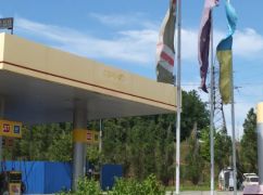 Оккупанты обстреляли АЗС в Харькове, произошел пожар: что известно