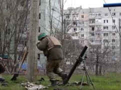 Харківські тероборонівці показали, як протистоять ворогу серед житлових кварталів Бахмута: Кадри з фронту