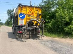 Под Харьковом отремонтировали дорогу, которую полностью разрушили танки