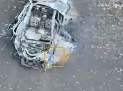 В Харьковской области российский дрон атаковал гражданское авто: двое мужчин - тяжело ранены