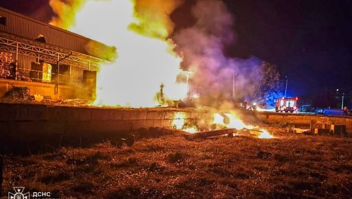 У Лозовій окупанти атакували пошту: фото наслідків