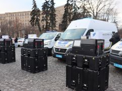 Погибших в Харьковской области будут опознавать быстрее: В Харьков прибыли ДНК-лаборатории