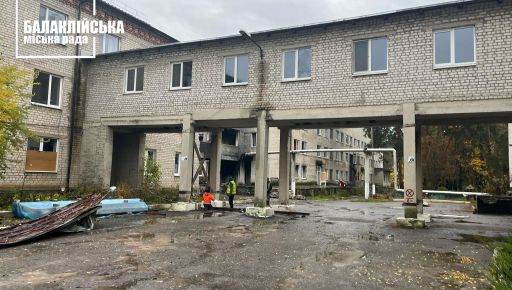 В Балаклее начали отстраивать больницу, которую разбили оккупанты