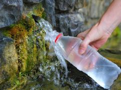 В Харькове нашли источник воды, который может приводить к отравлениям у детей 