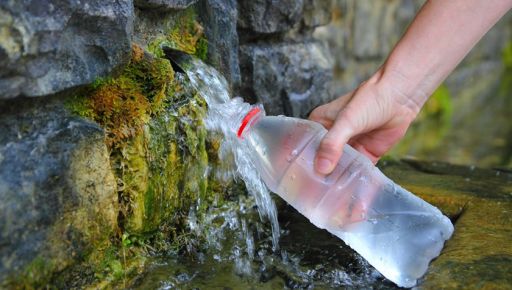 В Харькове нашли источник воды, который может приводить к отравлениям у детей 