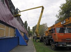 Харьковский вуз возобновил спортивный манеж и насосную, разбитые россиянами