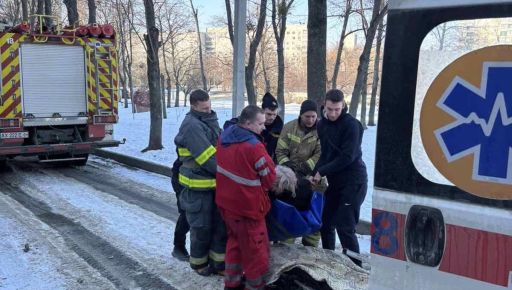 В Харькове парамедики провели эвакуацию женщины с весом более 200 кг