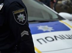 Харківські патрульні врятували чоловіка, якому стало зле на дорозі