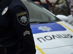 Ручная работа: Харьковские патрульные поймали водителя с поддельными документами