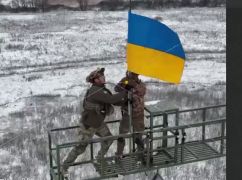 Харківські тероборонівці встановили державний прапор на кордоні з рф: Відео з квадрокоптера