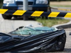 Харьковская прокуратура показала фото с места убийства женщины фугасной авиабомбой