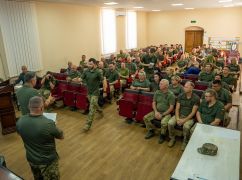Харьковских военных медиков наградили к профессиональному празднику