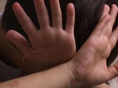 На Харьковщине вынесли приговор мужчине, изнасиловавшему 11-летнюю соседку