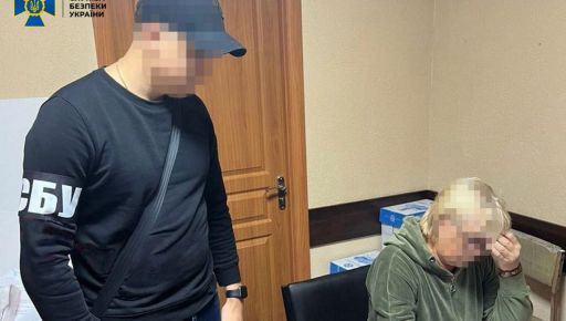 В Волчанске СБУ пришла за учительницей, которая раздавала российские аттестаты детям