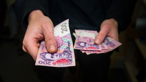 В Харькове водителька в состоянии алкогольного опьянения пыталась "откупиться" за 40 тыс. грн