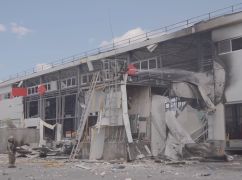 Синєгубов підтвердив влучання російських ракет у поштовий термінал під Харковом